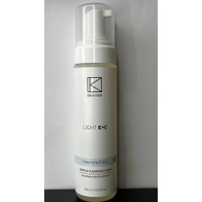 Dr. Kadir Light E+C Gentle Cleansing Foam Ніжна пінка, що очищає.